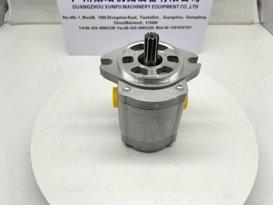 Hydraulic Transmission Gear Pump HPV102 Pilot Pump 4276918 9218005 FOR Excavator EX200-3 EX200-5 ZAX200